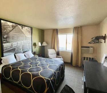 Macon Hotel | Super 8 by Wyndham Macon