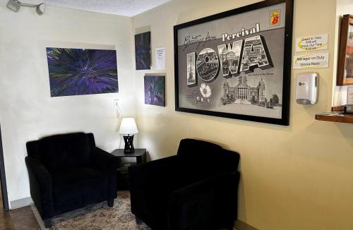 Percival Hotel | Super 8 by Wyndham Nebraska City