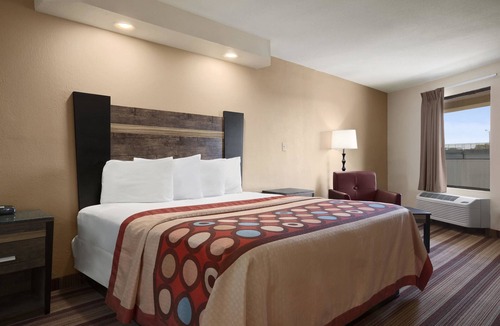 Rahway Hotel | Super 8 by Wyndham Rahway/Newark