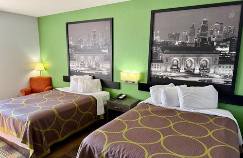 Sweet Springs Hotel | Super 8 by Wyndham Sweet Springs