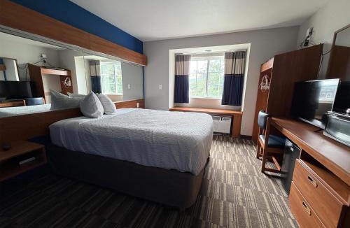 Normal Hotel | SureStay by Best Western Huntsville East