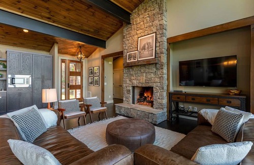 Deep Gap House | Sweet Sejour - Luxury home in BRMC with long views, hot tub, pool table