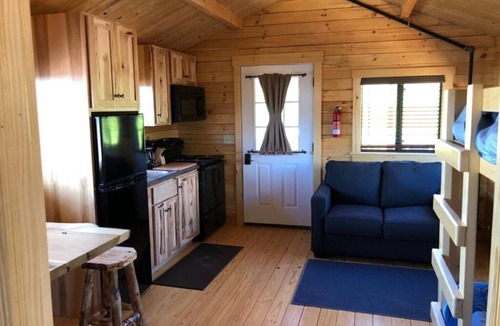 Scottsboro Cabin | SWIMBAIT CABIN