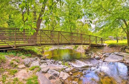 Takoma Park Apartment | Takoma Park Apt w/Wood Fire Pit < 8 Mi to DC