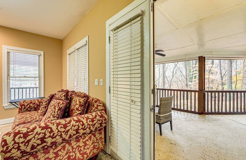 Woodstock Apartment | Tasteful Unit w/Pool Table: 7 Mi to Lake Altoona!