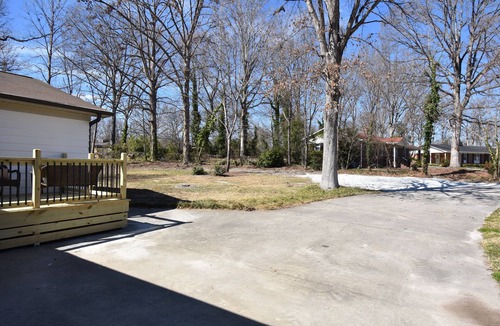 Taylors House | Taylors - 4BR home King Beds HI Speed WIFI Newly remodeled Open Floorplan