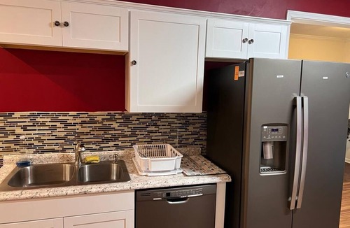 Elgin Apartment | Tenement Basement in a beautiful Southern home!