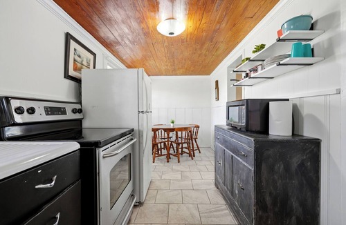 Cookson Cabin | Tenkiller Maple Cabin Escape Near Lake Adventures F