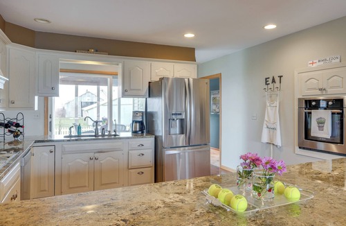Charles City Cottage | Tennis Court & Deck: Pet-friendly Charles City Gem