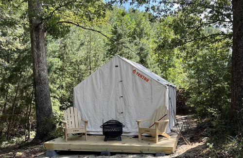 Livingston RV Rental | Tentrr Signature Site - Jeb's Escape- The Camp at Dearsville