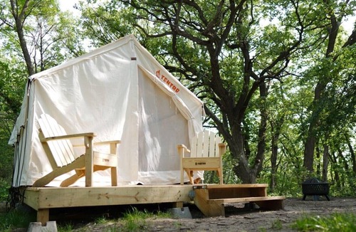 Burbank RV Rental | Tentrr State Park Site - Nebraska Ponca State Park – River Vista H – Single Ca