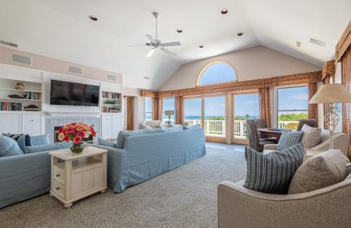 Corolla House | Terning Point - Corolla, Crown Point, Oceanfront, 20 Yds to Beach, Ocean View, Pool, Hot Tub, Pets OK
