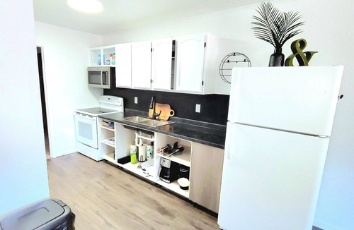 Estherville Apartment | Terrific Apartment in Estherville-Steps to 2nd Floor
