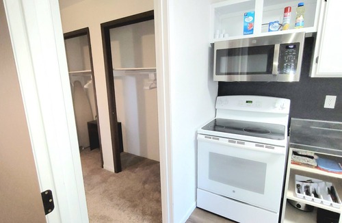 Estherville Apartment | Terrific Apartment in Estherville-Steps to 2nd Floor