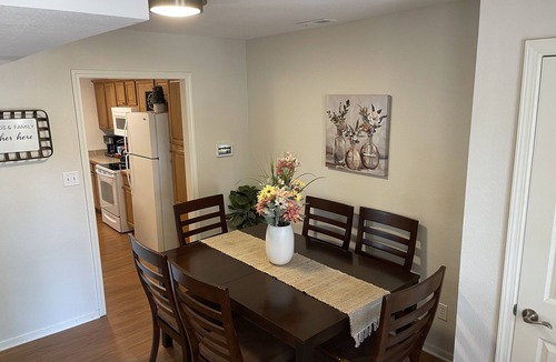 Lawrence House | Terrific Townhome w/fenced in yard and patio