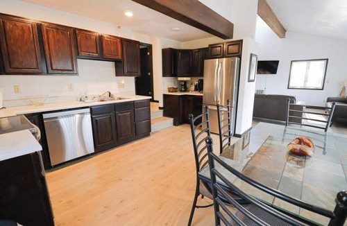Lead House | Terry Peak Chalet w/Hot Tub