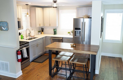 Stillwater House | "That Cute BNB" 2-Bedroom home in prime location!
