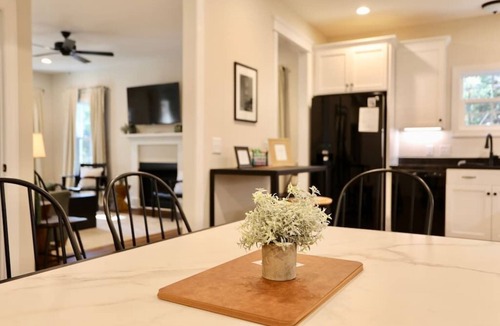 Pinehurst House | The 19th Hole - Poker Table - 2 mins to Pinehurst