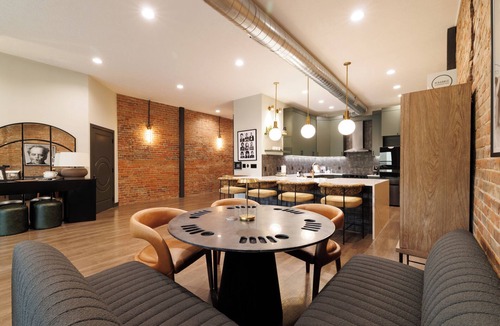 Le Mars House | The Aerie- On Central- LeMars