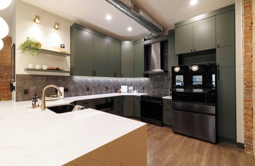 Le Mars House | The Aerie- On Central- LeMars