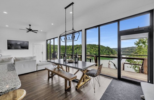 Bremen House | The Barn Smith Lake cottages