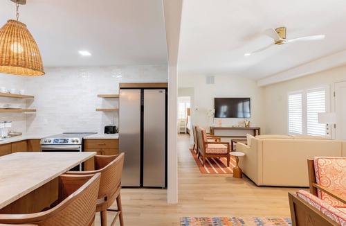 Village Green Hotel | The Beach Club on Madison Avenue