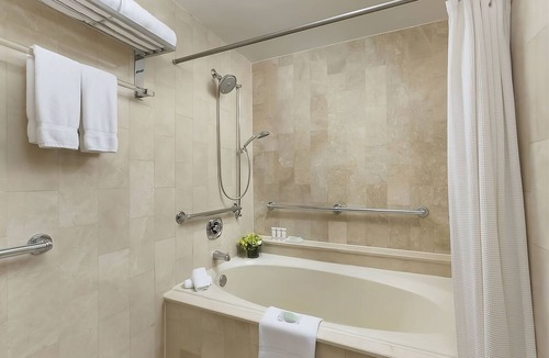 Central New York City Hotel | The Big Apple Like You've Never Seen It! 2 Classy Units, Close to Times Square