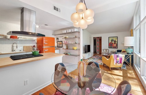 Auburn House | The Big Chill – 4BR 2.5BA, Sleeps 10, Auburn Retreat Near Downtown & Campus
