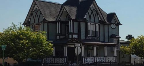 Hays Bed & Breakfast | The Bissing House