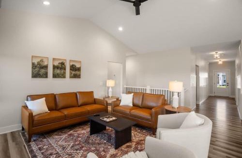Waukee House | The Blue Haven in Urbandale