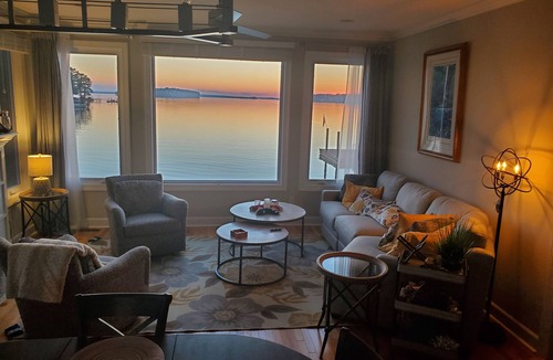Chapin House | The Boat House vacation home on Lake Murray w/ private beach, dock & boat ramp