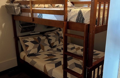 Hebron Cabin | The Bunkhouse – A Unique Stay in Historic Hebron, Nebraska