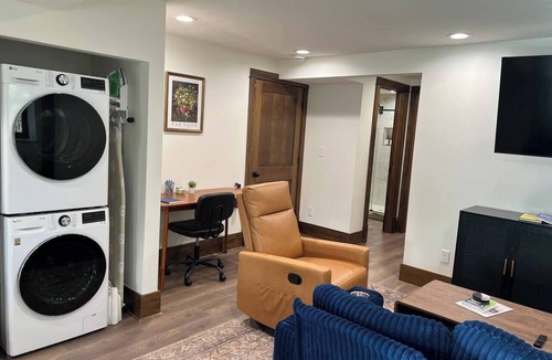 Dahlman Apartment | The Candlelight Cellar on 10th | Fourplex