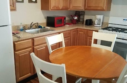 Wildwood Apartment | The Carters Wildwood Rentals-Suite #2
