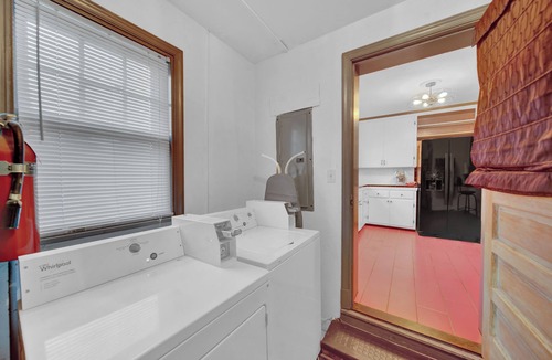 North Chesterfield Apartment | The Cottage Unit 5 Studio in lovely Richmond with WiFi, AC