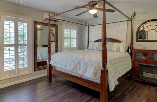 Willard House | The Country Creek House