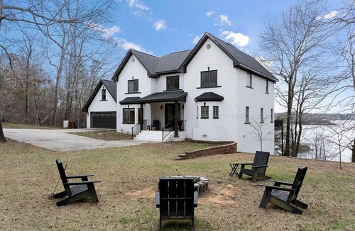 Arley House | The Cove At Smith Lake – Lakefront Retreat