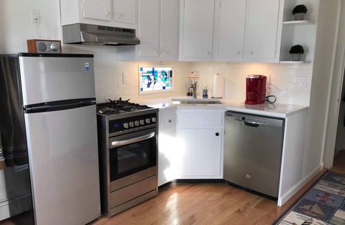 Avon Apartment | The Cozy Clamshell - Peaceful Bay Head Studio with AC - Steps to Beach w Parking