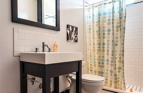 Fairbury Apartment | The Danbury 1BR apartment in historic downtown