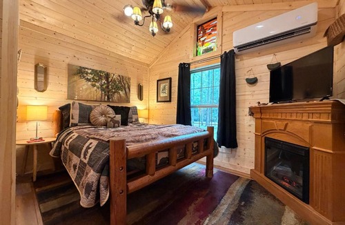 Cosby House | The Dapper Duck Log Cabin
