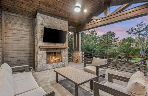 Banner Elk House | The Dark Knight at Eagles Nest