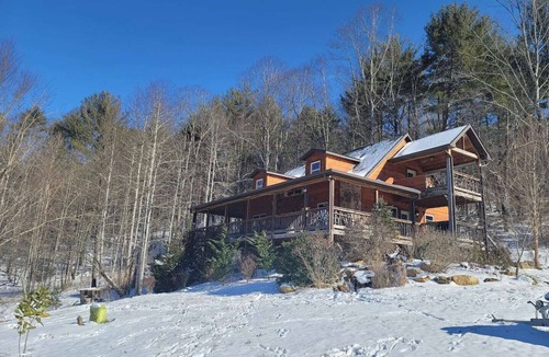 Butler Cabin | The Eagle's Nest w/Paddle Boards and Kayaks