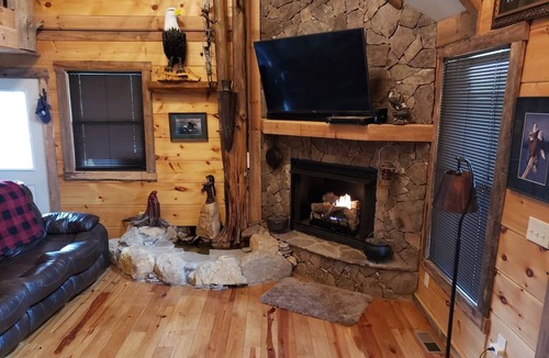 Butler Cabin | The Eagle's Nest w/Paddle Boards and Kayaks