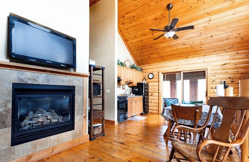 Dubuque Cabin | The Edelweiss Cabin. 10 minutes from Downtown Dubuque. Lorelei Cabin Collection.