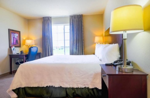 Evansville Hotel | The Evansville Inn