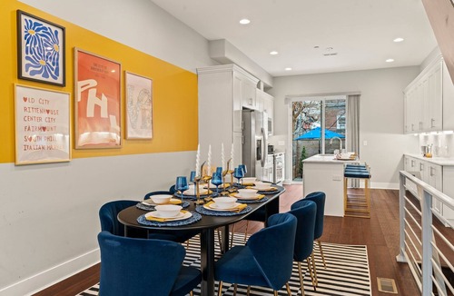 South Philadelphia House | The Executive South Philadelphia/4BR/3Bath/King-Bed/Roof-Deck/Luxury