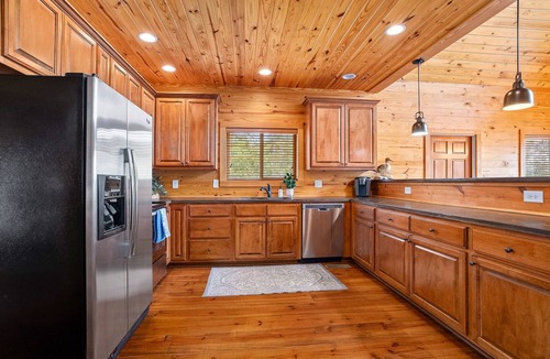 Opelika Cabin | The Farm Getaway ~ Freshly Styled 2/2 Cabin on a Large Farm