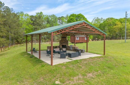 Opelika Cabin | The Farm Getaway ~ Freshly Styled 2/2 Cabin on a Large Farm