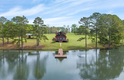 Opelika Cabin | The Farm Getaway ~ Freshly Styled 2/2 Cabin on a Large Farm