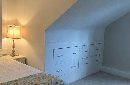Winchester Cottage | The Full-of-Grace Place! Minutes from Old-town Winchester